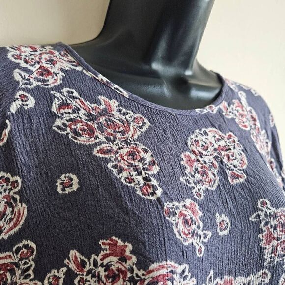 Lush Floral Blouse with Back Lace Up - Picture 2 of 8